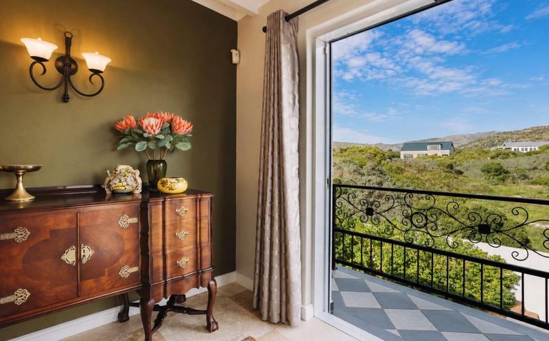 4 Bedroom Property for Sale in Kommetjie Western Cape